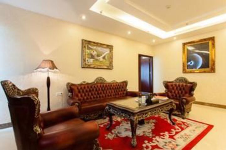 Room 50 of 68