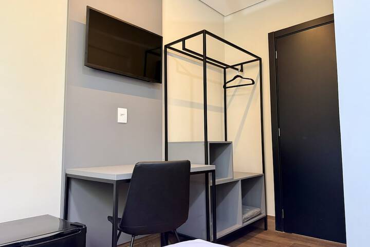 Room 3 of 26