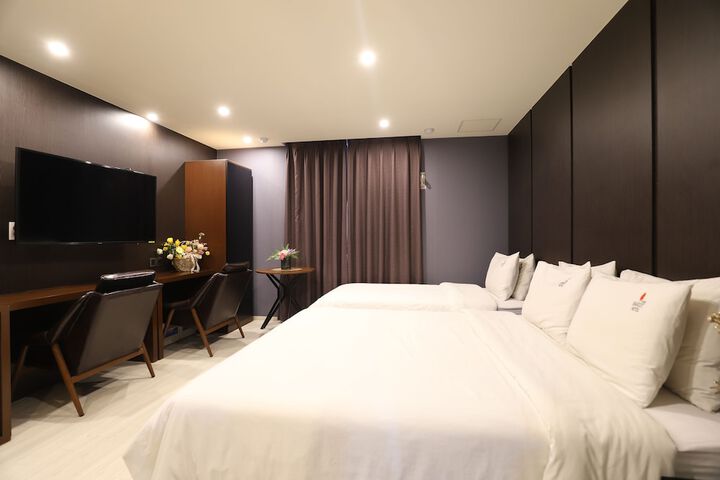 Room 58 of 87