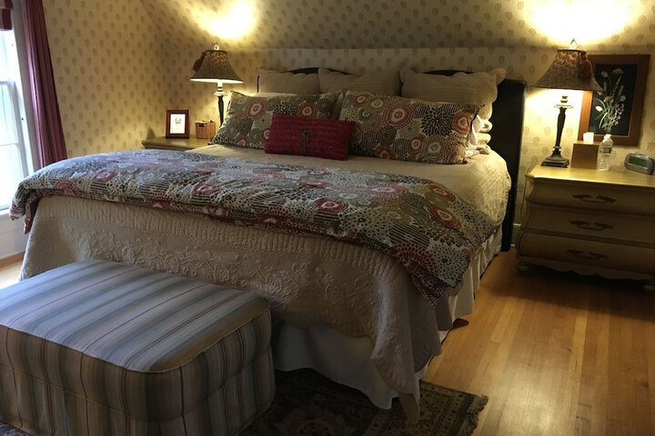 Room 3 of 48