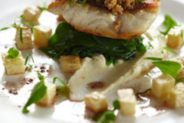 Dining 9 of 27