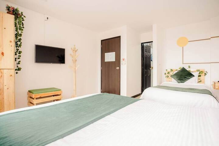Room 22 of 40