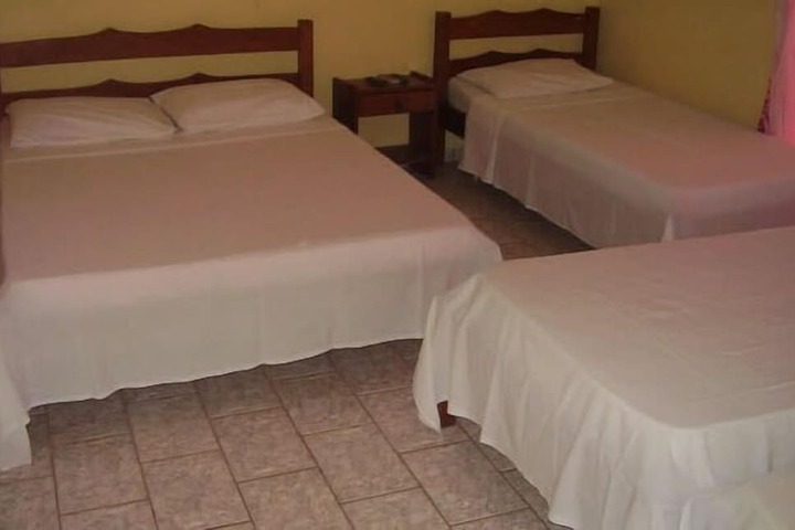Room 9 of 39