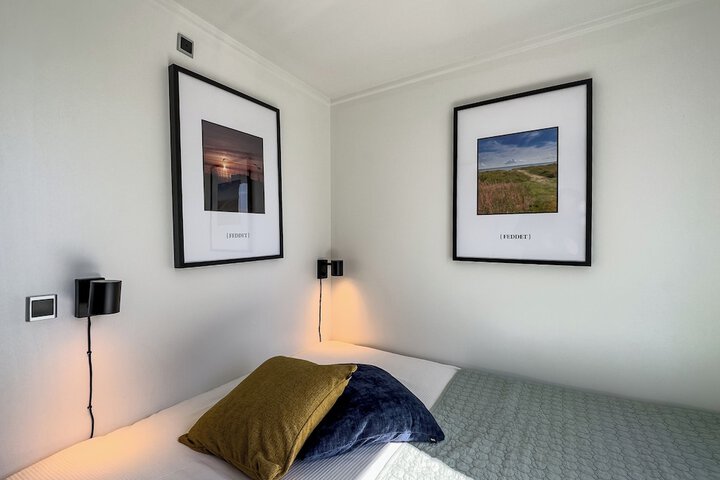 Room 9 of 94