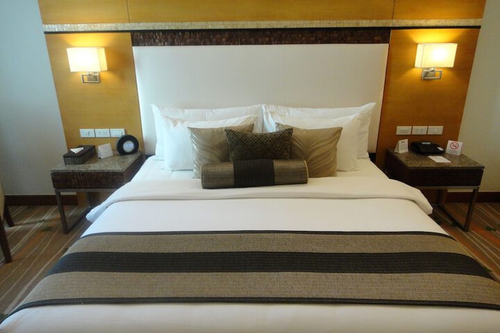 Room 30 of 128