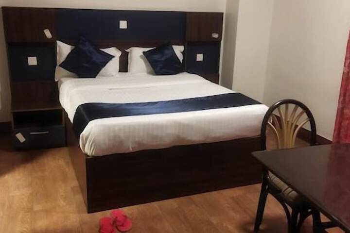 Room 2 of 61