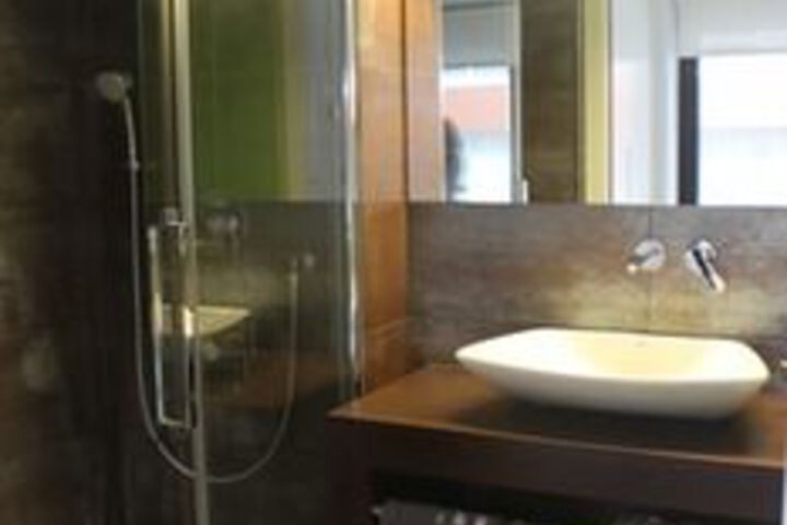 Room 5 of 23