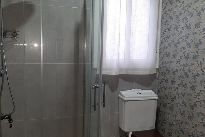 Room 34 of 47