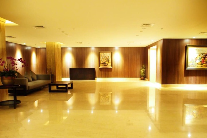Hotel Interior 2 of 32