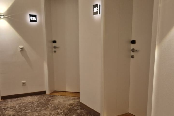 Room 41 of 135