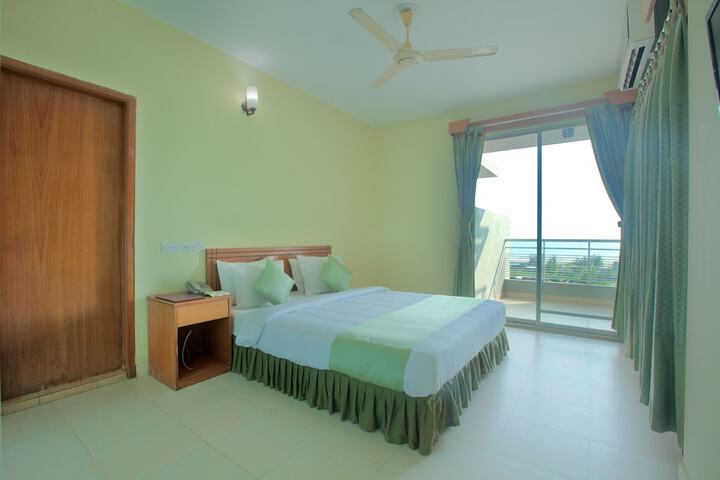 Room 5 of 24