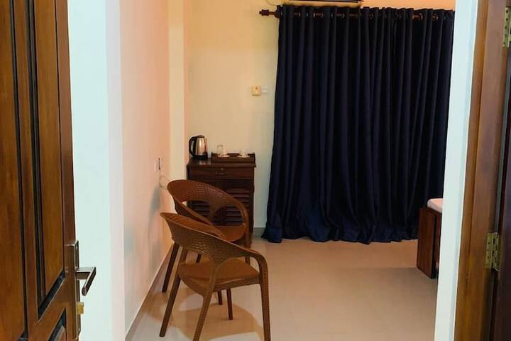 Room 14 of 36