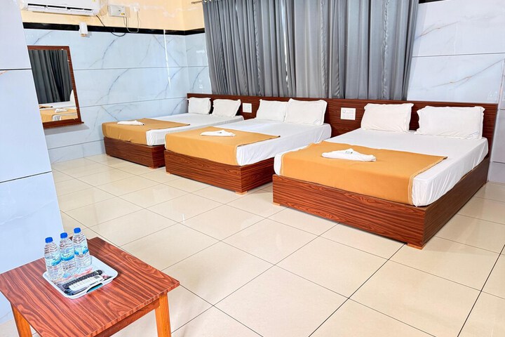 Room 3 of 26