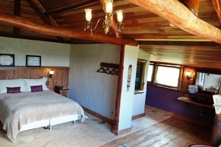 Room 6 of 37