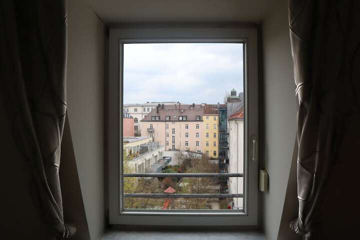 Room 84 of 147