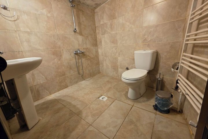 Room 420 of 578
