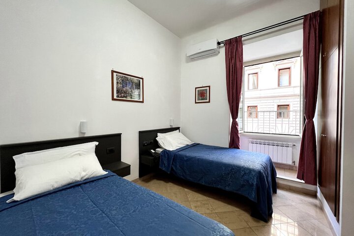 Room 15 of 40