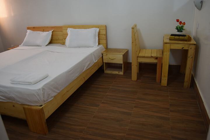 Room 3 of 7