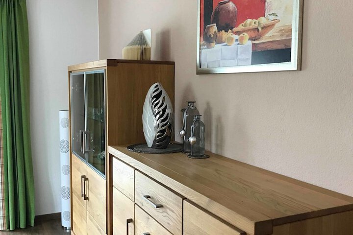 Room 10 of 29