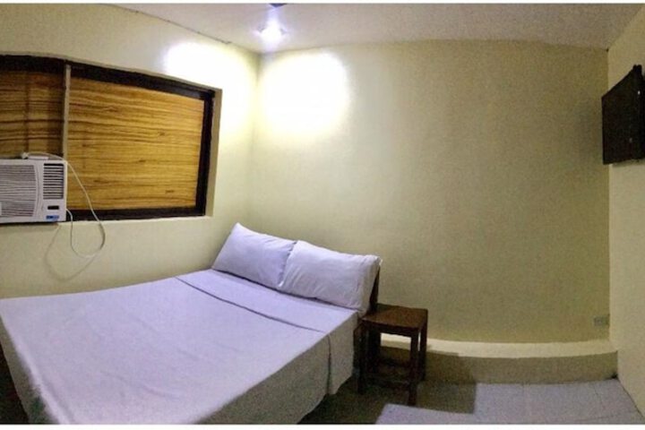 Room 8 of 24