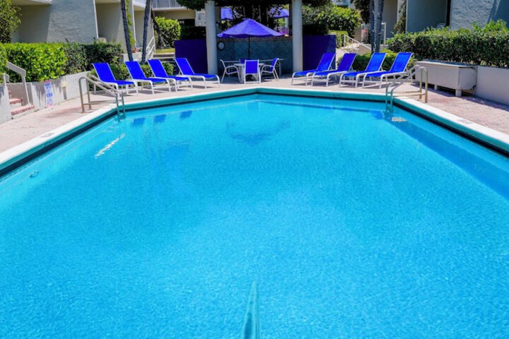 Pool 49 of 59