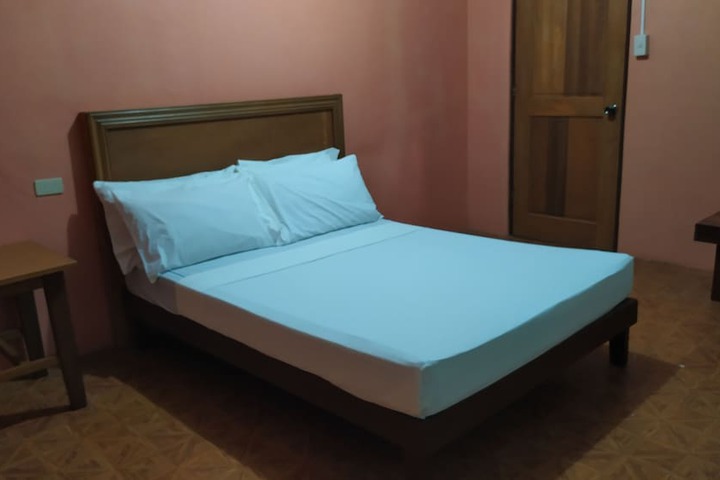 Room 34 of 39