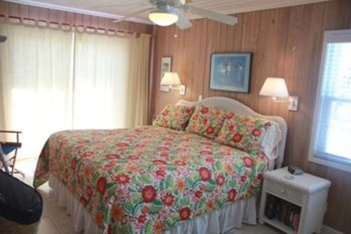 Room 7 of 35