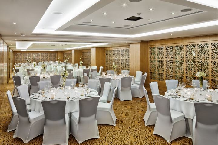 Ballroom/Hall 64 of 71
