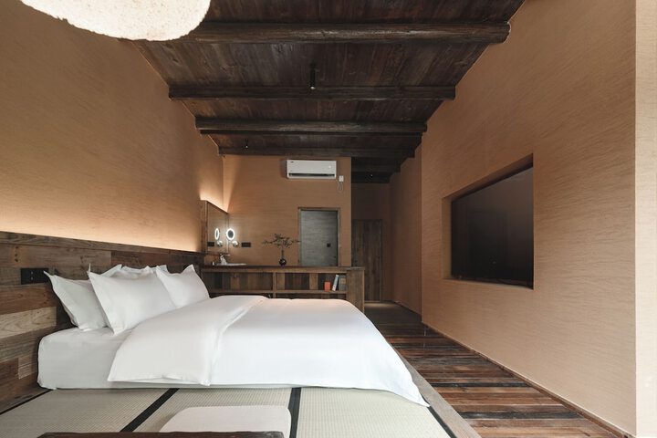 Room 54 of 110