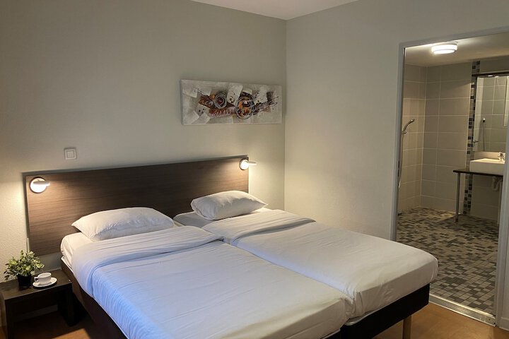Room 14 of 52