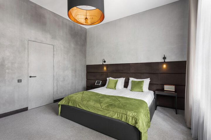 Room 18 of 70