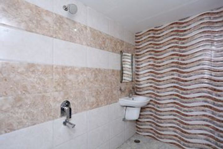 Room 2 of 21