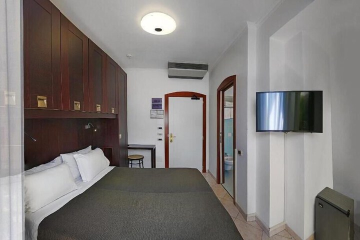 Room 20 of 56
