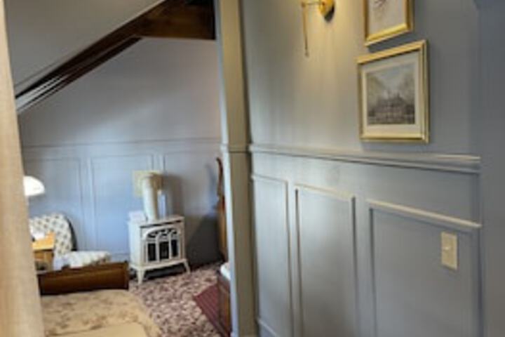 Room 43 of 117
