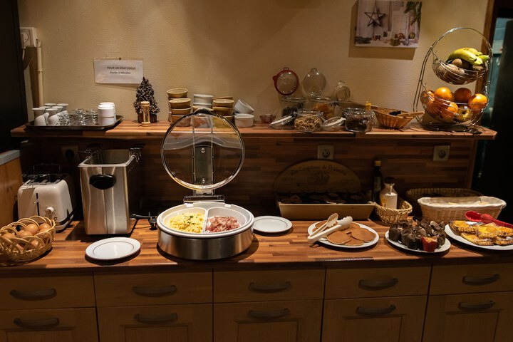 Breakfast/Coffee Service 55 of 84