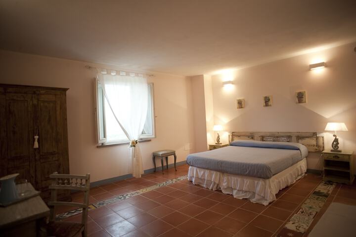 Room 12 of 49
