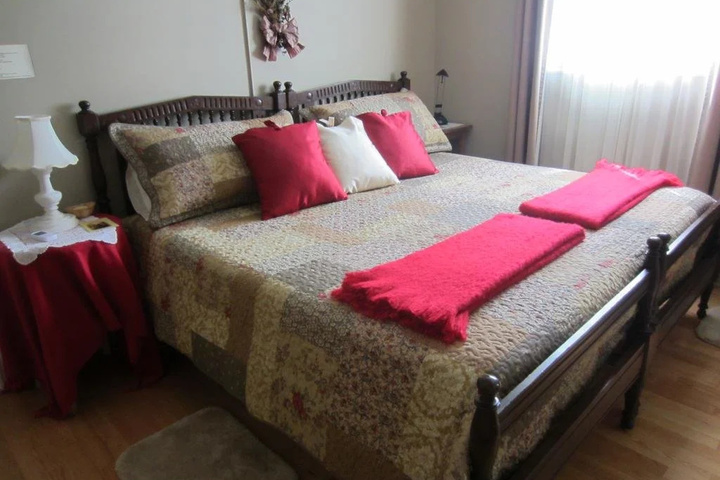 Room 3 of 10