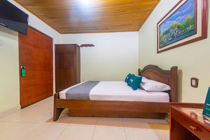 Room 4 of 30
