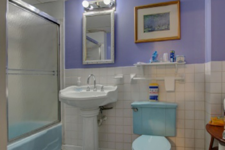 Room 322 of 408