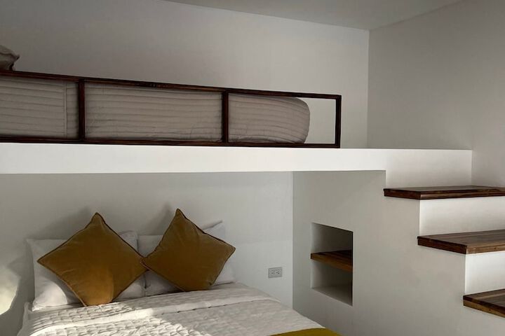 Room 21 of 31
