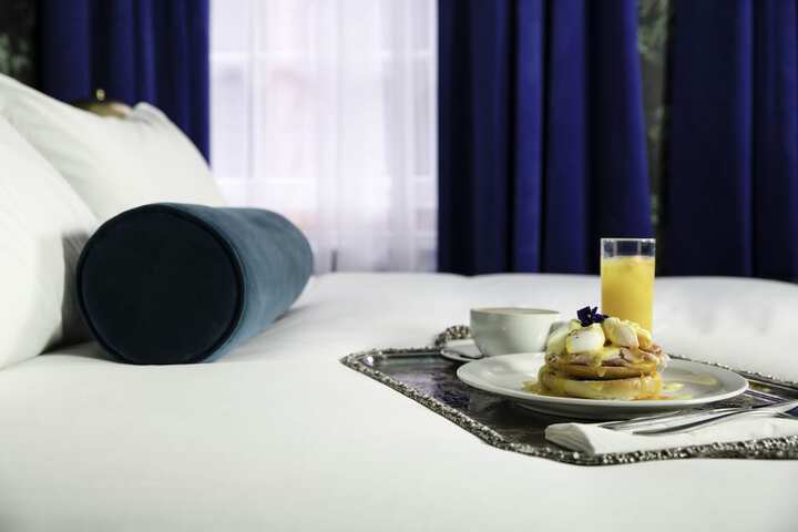 Breakfast/Coffee Service 102 of 106