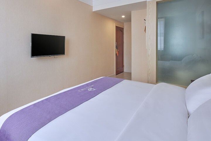 Room 26 of 60