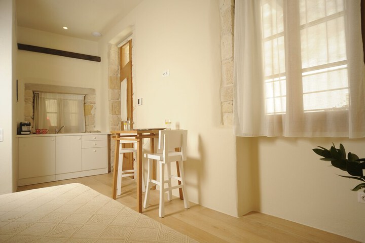 Room 18 of 46
