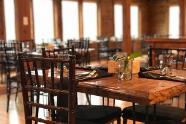 Dining 9 of 47