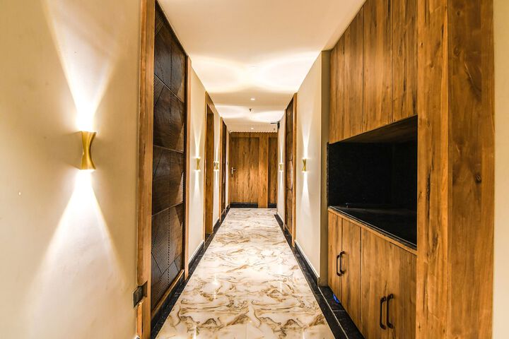 Hotel Interior 5 of 43