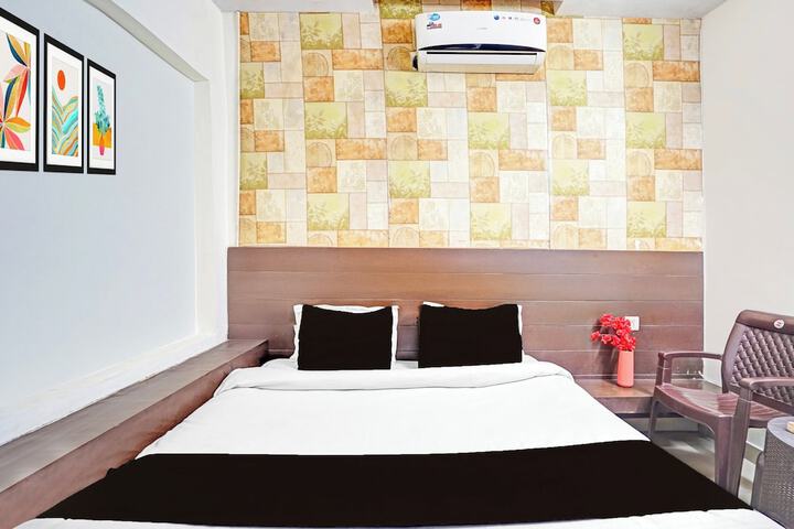 Room 10 of 35