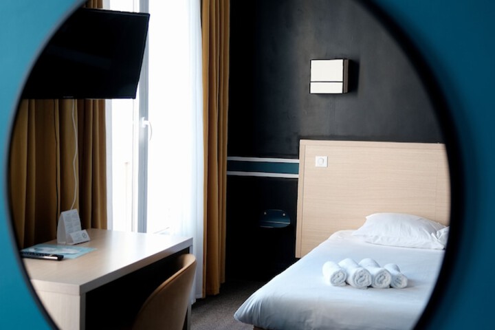 Room 31 of 60