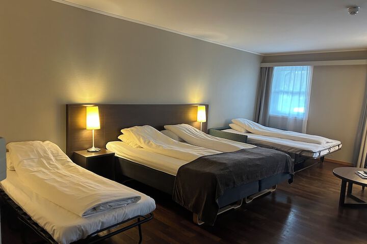 Room 16 of 52