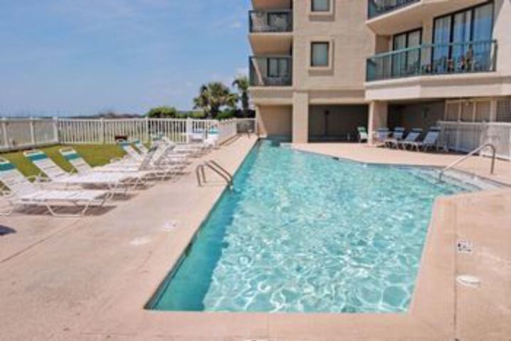 Pool 41 of 46
