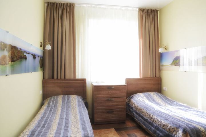 Room 4 of 44